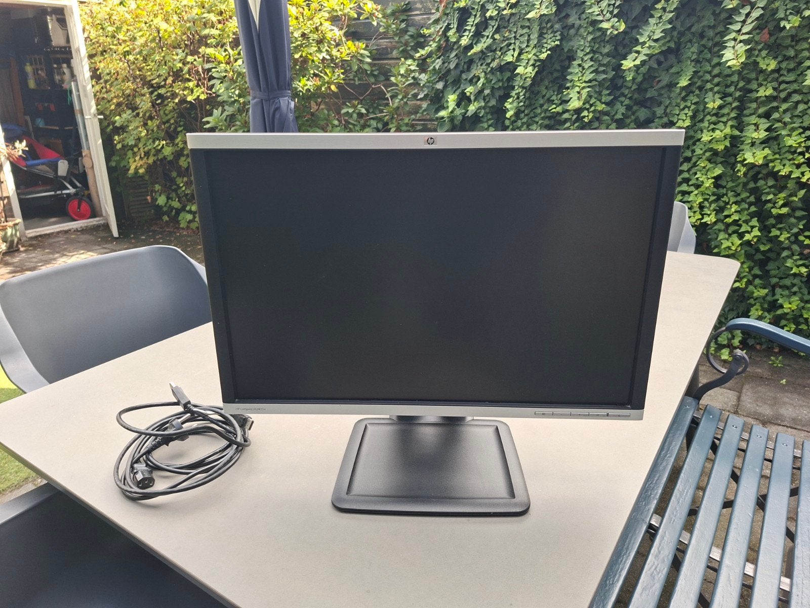 HP Compaq LA2405x monitor - Werkt prima, incl. kabels, Computers en Software, Monitoren, Ophalen, Full HD, HP Compaq, In hoogte verstelbaar