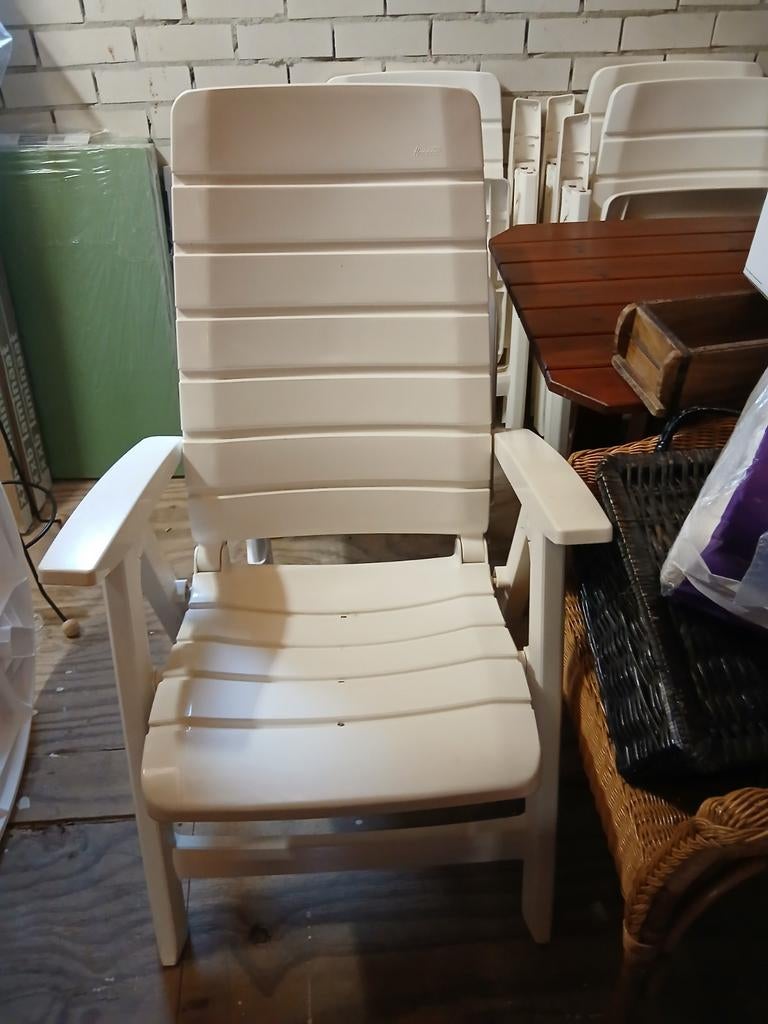 Hartman Witte kunststof tuinstoel, verstelbaar, Tuin en Terras, Ophalen, Gebruikt, Kunststof, Verstelbaar