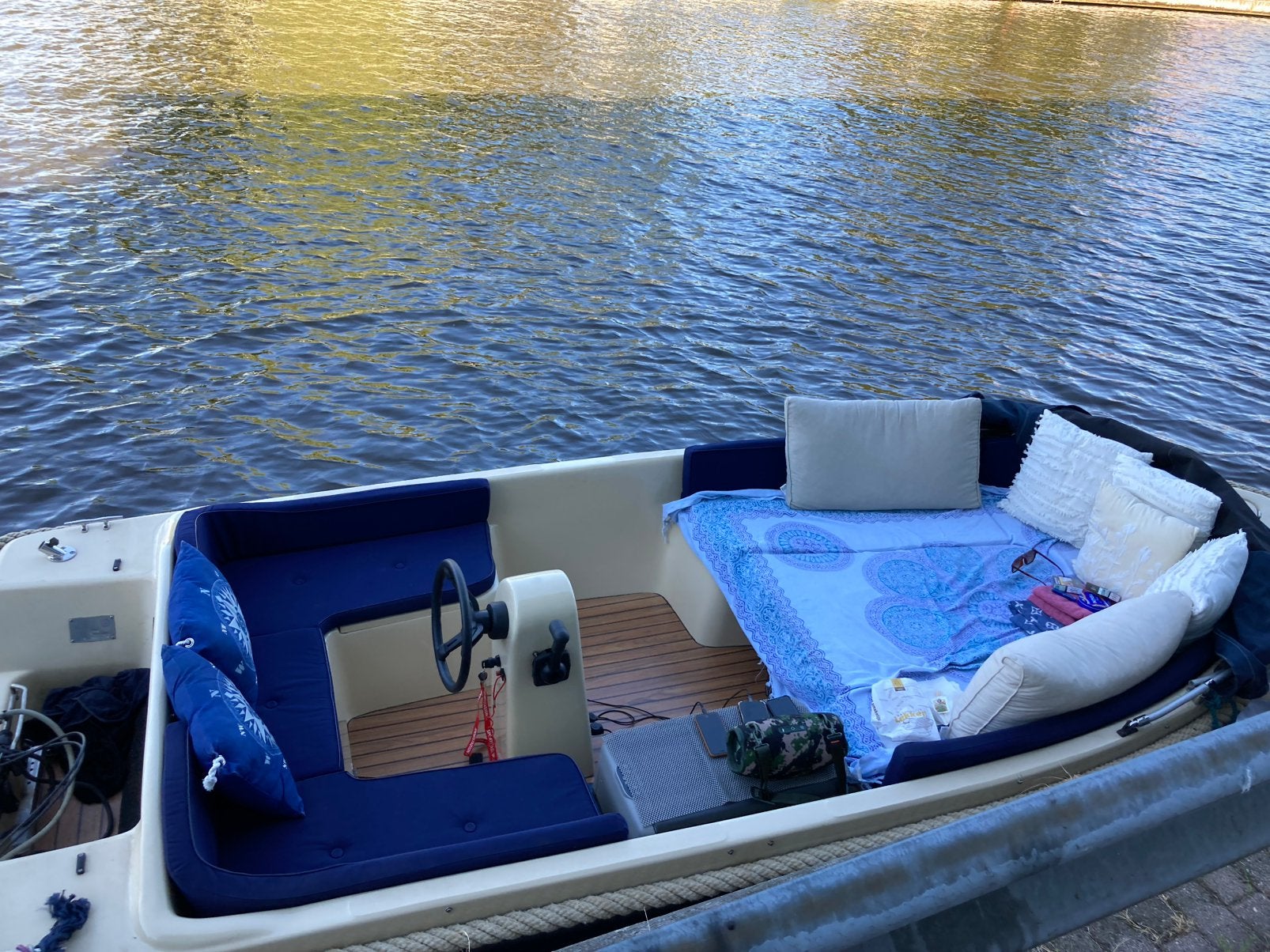 Admiral 420 sloep mer 15 pk motor, Watersport en Boten, Ophalen, Zo goed als nieuw, Admiral, Afdekzeil