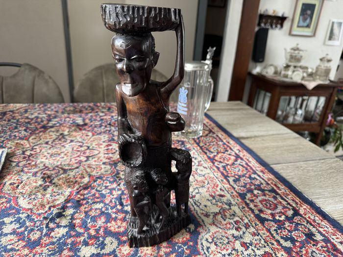 Ebbenhouten Beeld, Grootvader met 4 Kleinkinderen., Antiek en Kunst, Houtsnijwerk, Handgemaakt, Ophalen of Verzenden, Hout