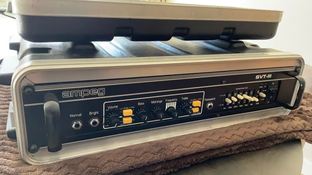 Ampeg svt111 non pro., Ophalen of Verzenden, Zo goed als nieuw, Basgitaar, 100 watt of meer