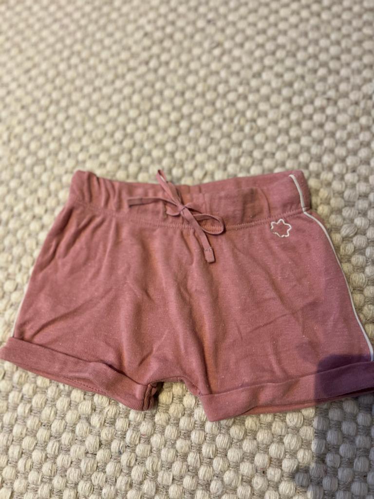 Roze Koeka korte broek maat 74/80, Kinderen en Baby's, Babykleding | Overige, Ophalen of Verzenden, Gebruikt, Meisje