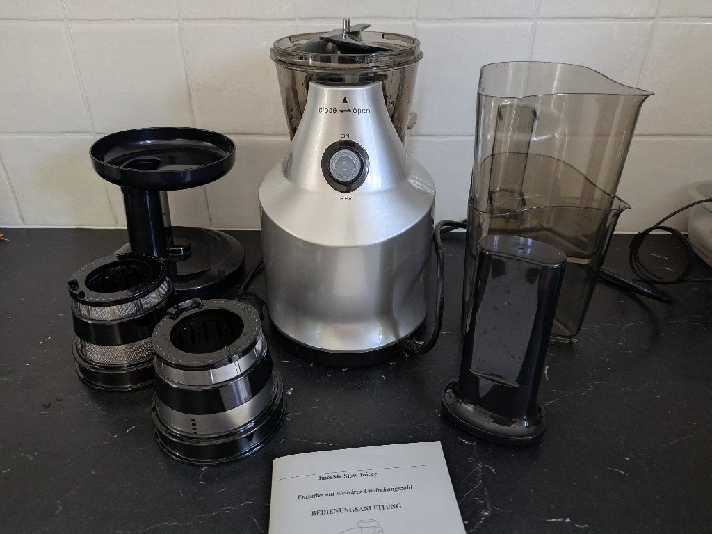 JuiceMe Slowjuicer – z.g.a.n.  + nieuw receptenboek, Ophalen of Verzenden, Zo goed als nieuw, Elektrisch, Slowjuicer