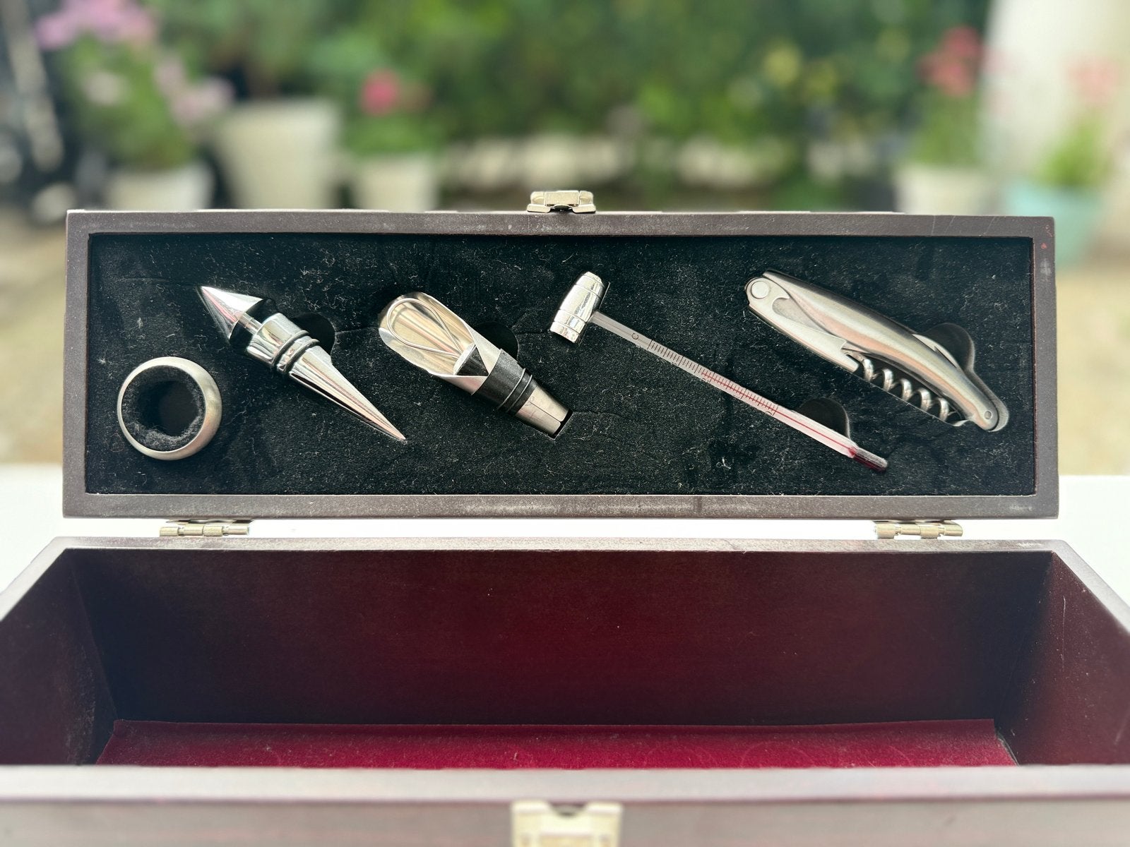 Wijnaccessoires set in houten kist, Ophalen of Verzenden, Zo goed als nieuw, Minder dan 5 flessen, 5 – 50