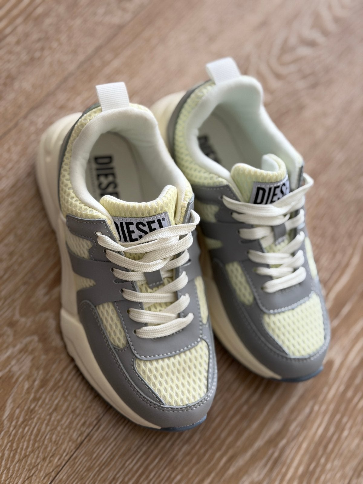 Diesel sneakers size 34. New, Kleding | Dames, Ophalen of Verzenden, Nieuw