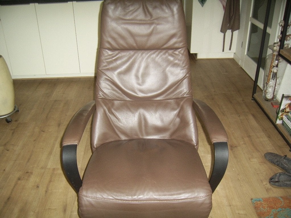 Comfortabele bruine leren relaxfauteuil