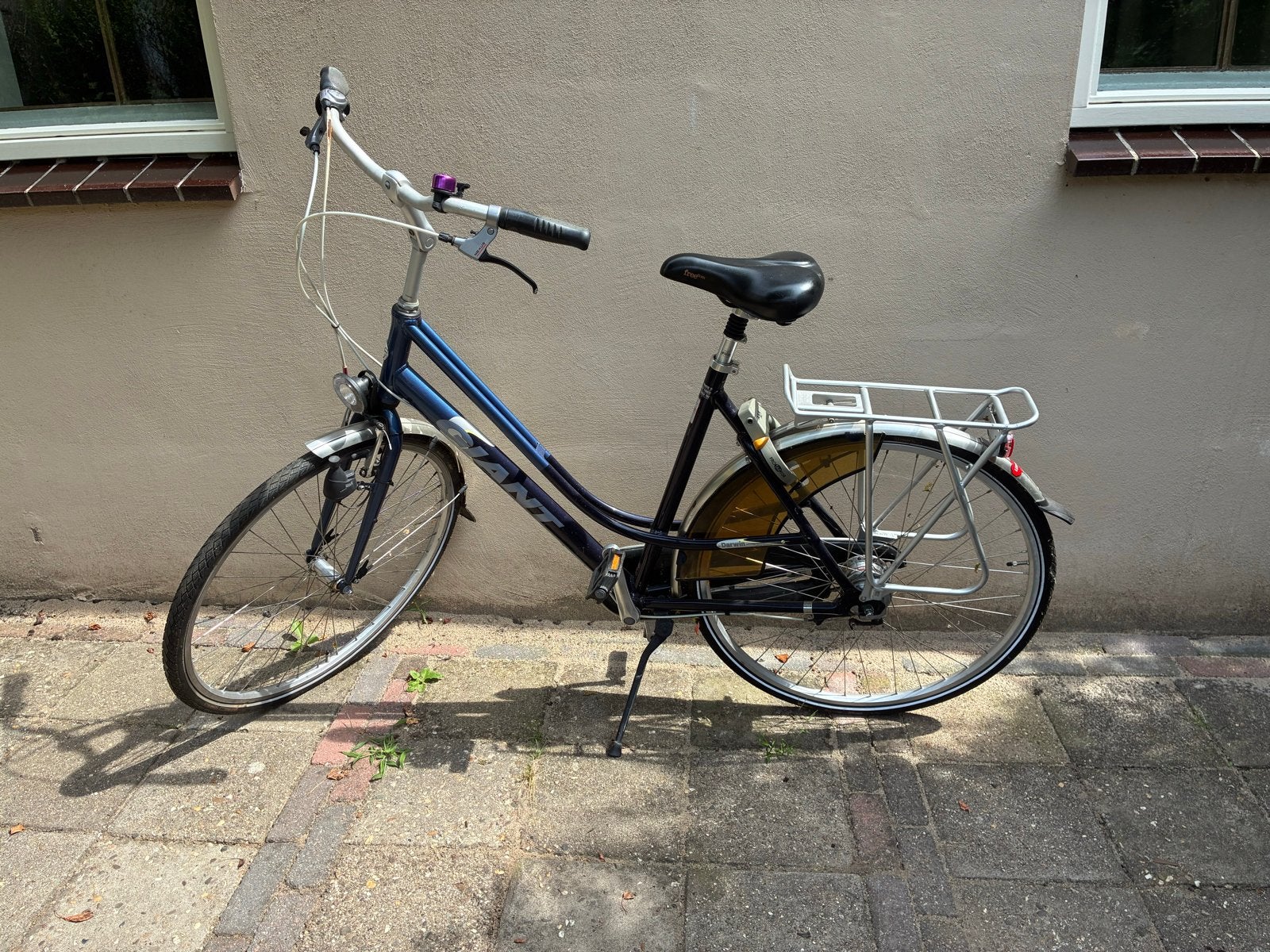 Giant damesfiets met versnellingen en AXA slot, Ophalen, Velgrem, Gebruikt, (Extra) lage instap