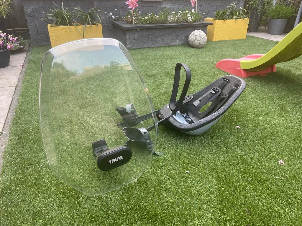 Thule yepp fietsstoeltje voor incl. windscherm, Ophalen of Verzenden, Zo goed als nieuw