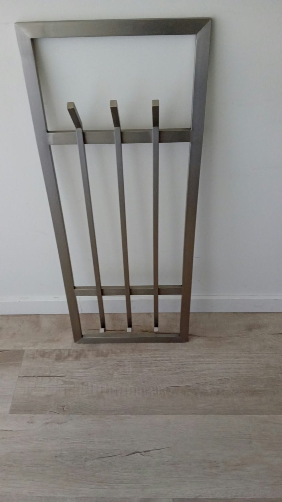 Metalen wandkapstok - 100 cm hoog, 100 tot 150 cm, Zo goed als nieuw, Metaal, Ophalen