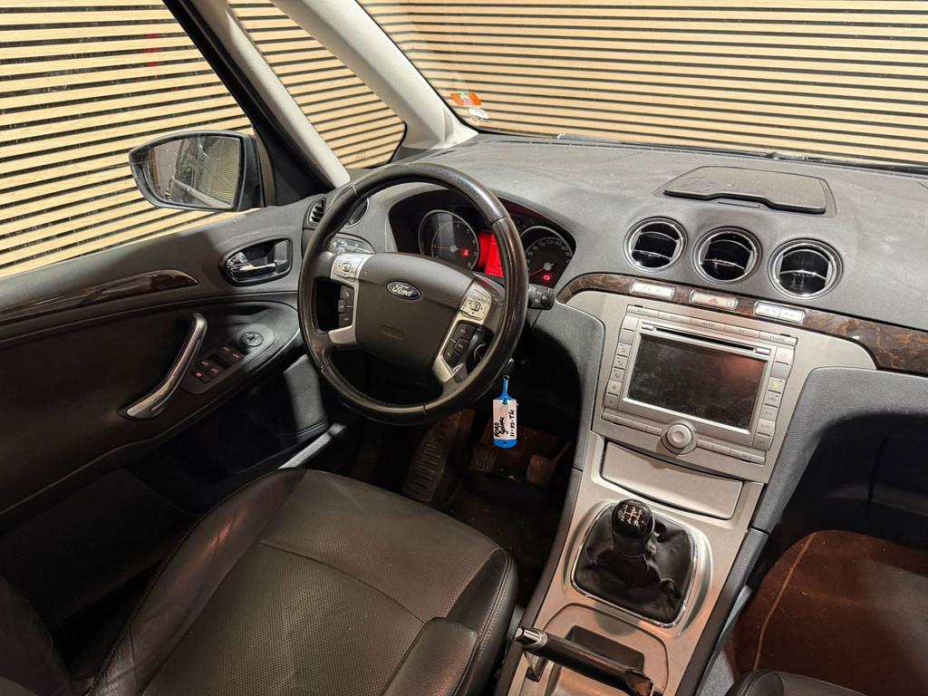 Ford Galaxy 2.0-16V Ghia | Airco | Cruise | Leder | 7pers, Auto's, Ford, Voorwielaandrijving, Gebruikt, Zwart, Blauw