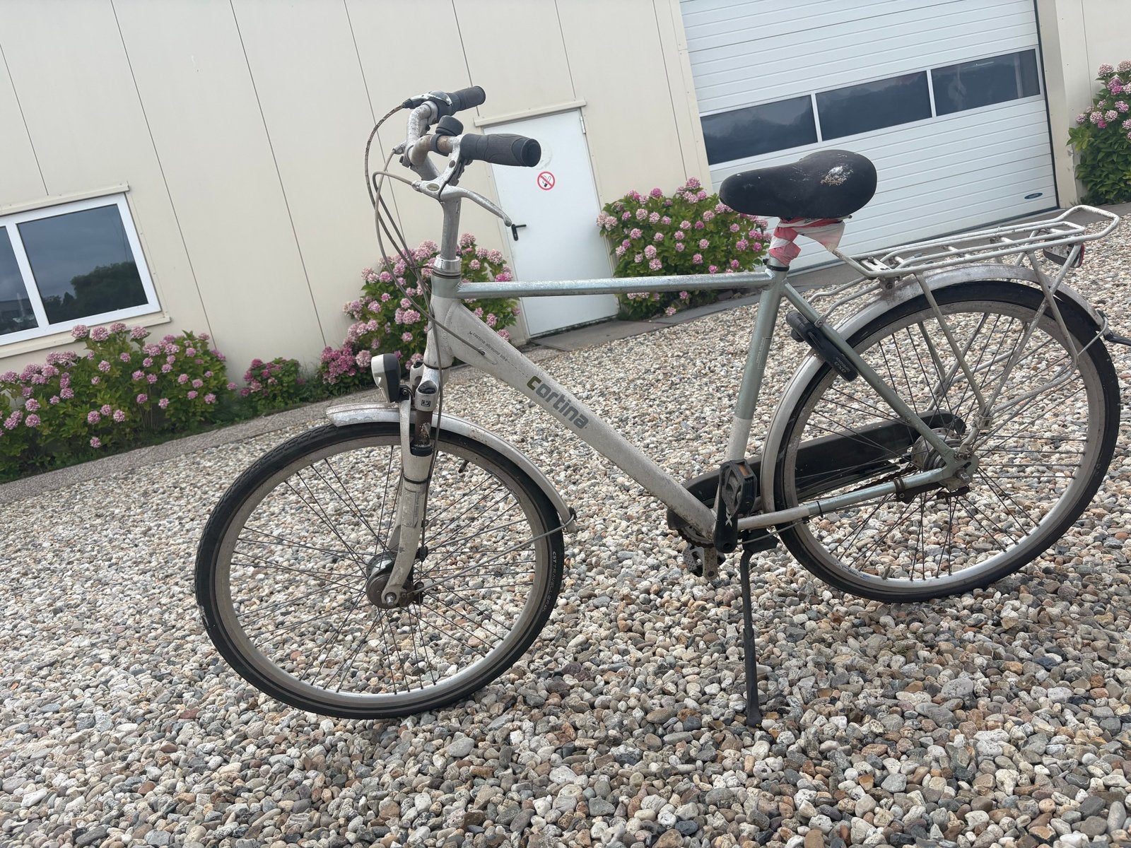 Prima fiets met lekke achterband - Cortina, Fietsen en Brommers, Fietsen | Dames | Damesfietsen, Ophalen, Gebruikt, Overige merken