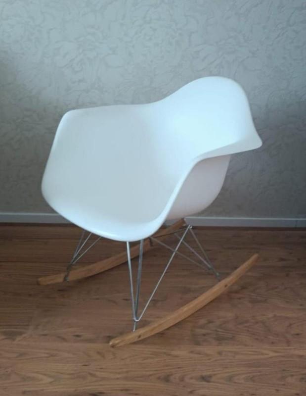 Te koop: Witte schommelstoel, Gebruikt, Hout, Wit, Ophalen of Verzenden