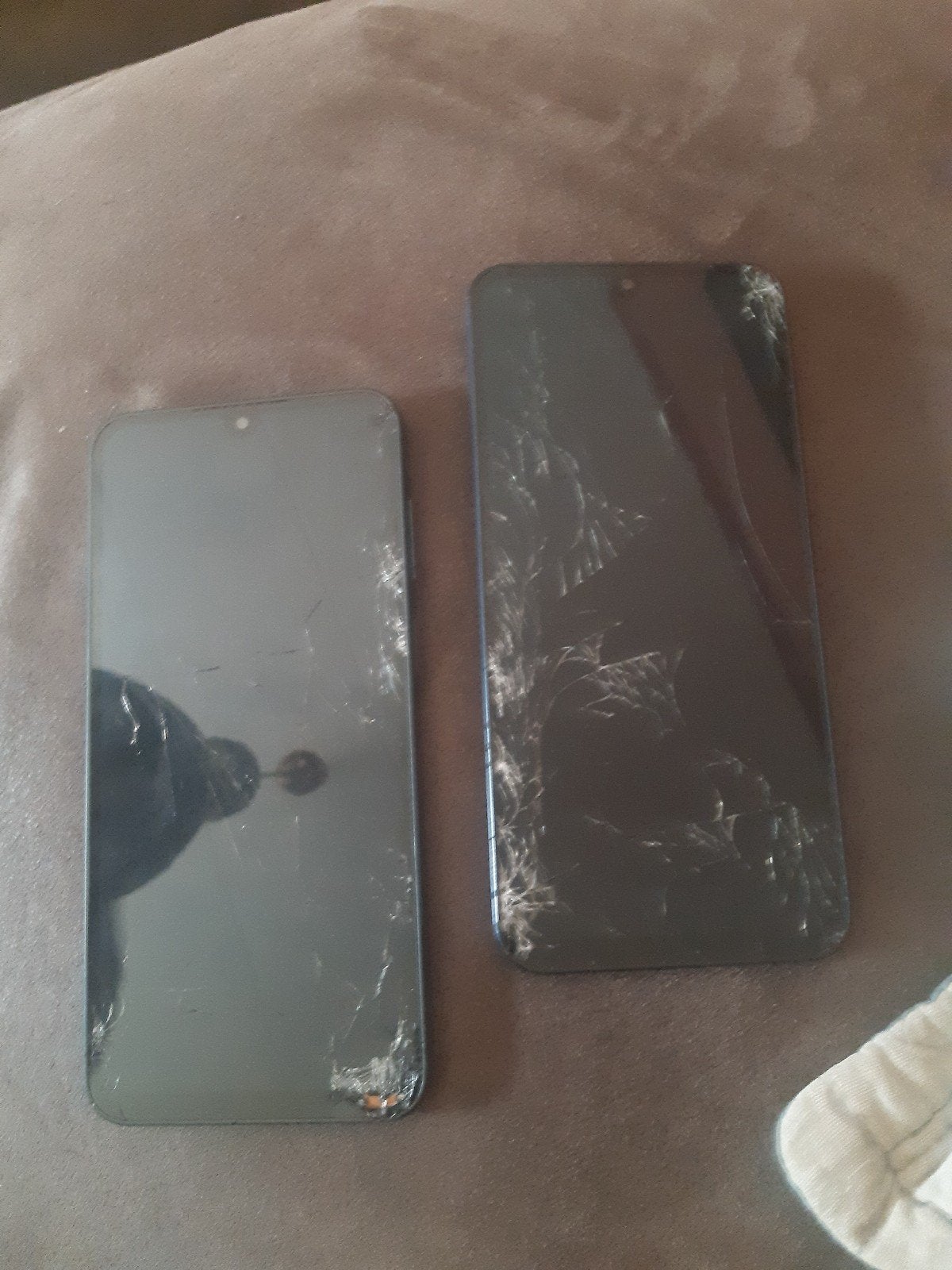 2x Samsung Galaxy A16 met kapot scherm (voor onderdelen), Ophalen, Gebruikt, Zwart, Zonder simlock