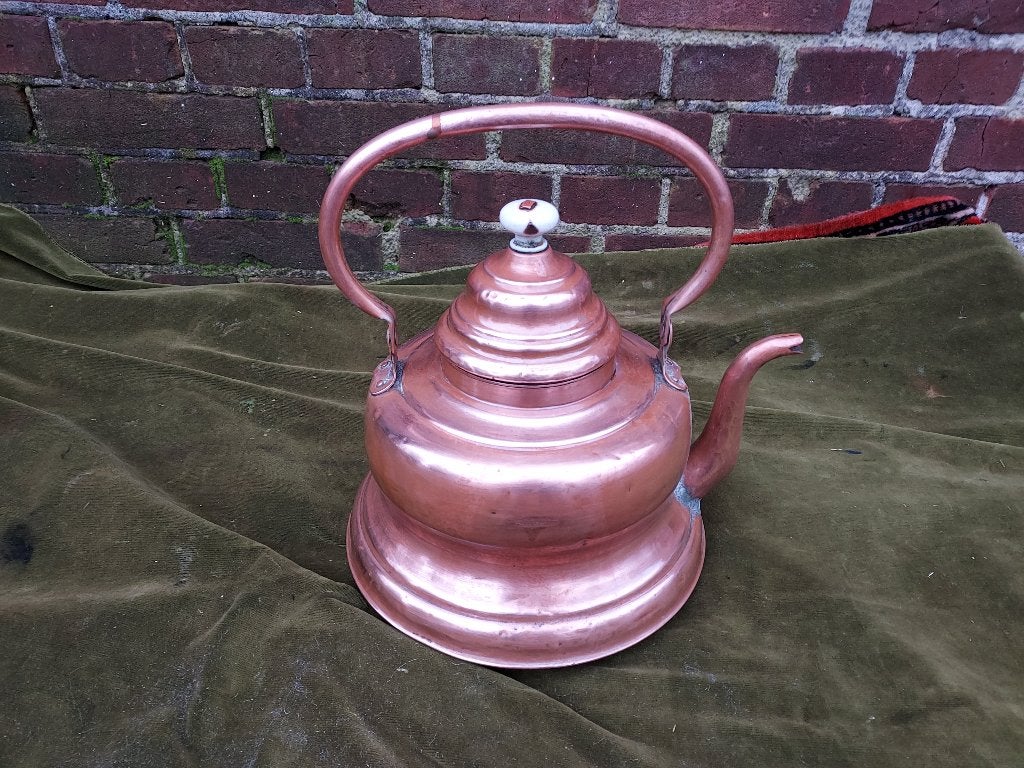 Antieke roodkoperen waterketel met witte porseleinen knop., Antiek en Kunst, Verzenden, Koper