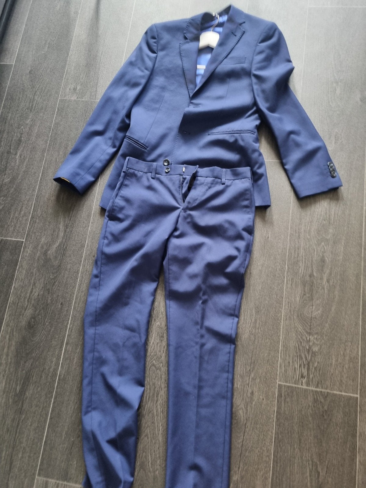 Suits on You
Kostuum blauw size 44, Ophalen of Verzenden, Zo goed als nieuw, Overige maten, Blauw