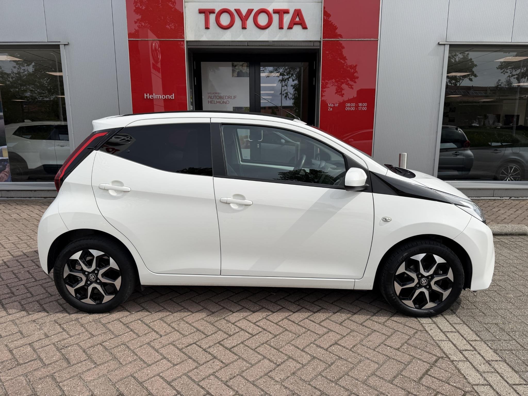 Toyota Aygo 1.0 VVT-i x-joy cabrio, Voorwielaandrijving, Dealer onderhouden, Gebruikt, Euro 6