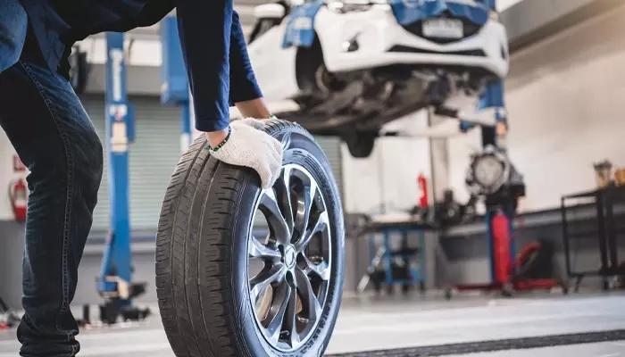Voordelig & betaalbaar bandenwissel in Medemblik? 24/7 hulp!, Ophalen