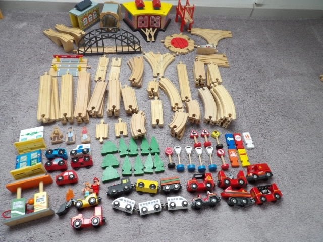 GROTE HOUTEN TREINSET MET VEEL ACCESSOIRES, Ophalen of Verzenden, Gebruikt, Overige typen