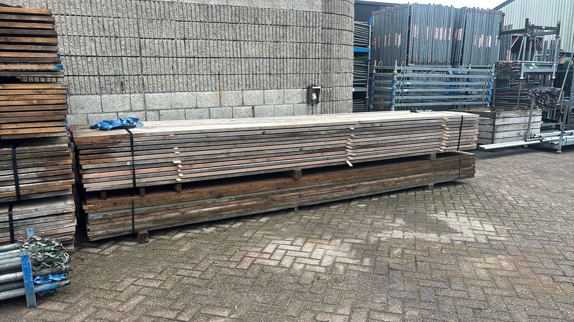 Gebruikte Steigerplanken - 500 cm - 110 stuks nog, Doe-het-zelf en Verbouw, Ophalen, Gebruikt, 25 tot 50 mm, Plank