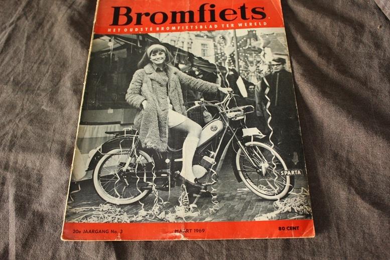 blad Bromfiets maart 1969 oa Batavus Berini VEV, Ophalen of Verzenden, Gebruikt