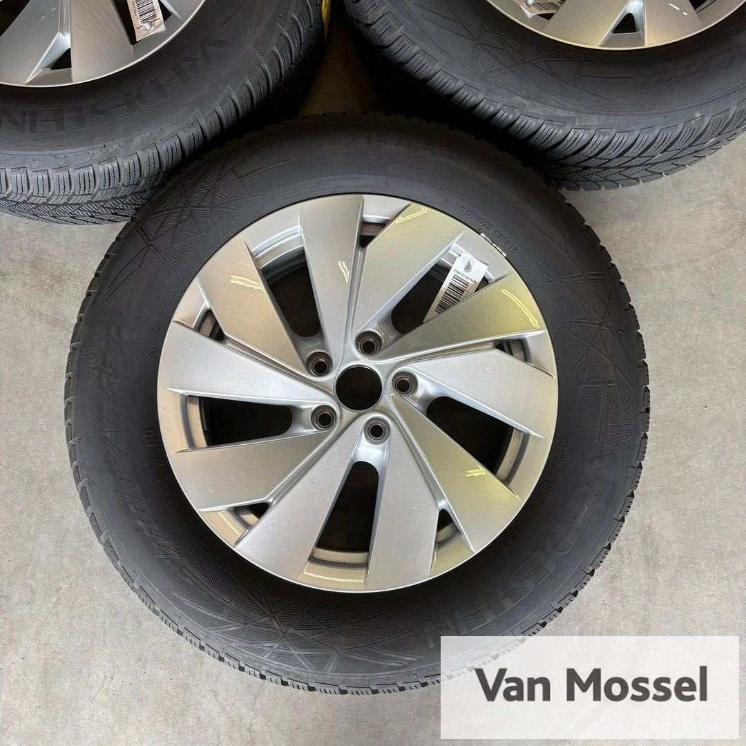 VW Tiguan Vredestein Wintrac Pro 215/65/R17 99H, Auto-onderdelen, Banden en Velgen, -, -, Banden en Velgen, 17 inch