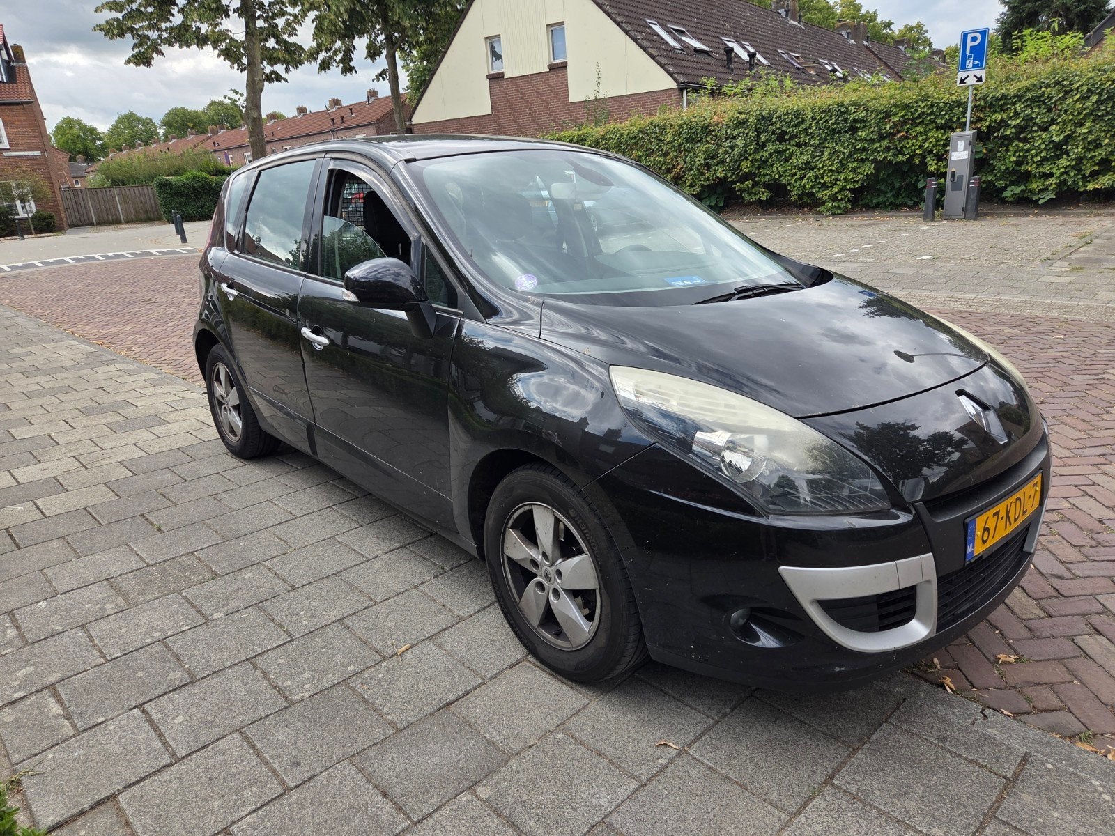 Renault Scénic 1.4 TCE 96KW 2009 Zwart LEKKENDE KOPPAKKING, Auto's, Renault, Voorwielaandrijving, 1295 kg, 4 cilinders, Zwart