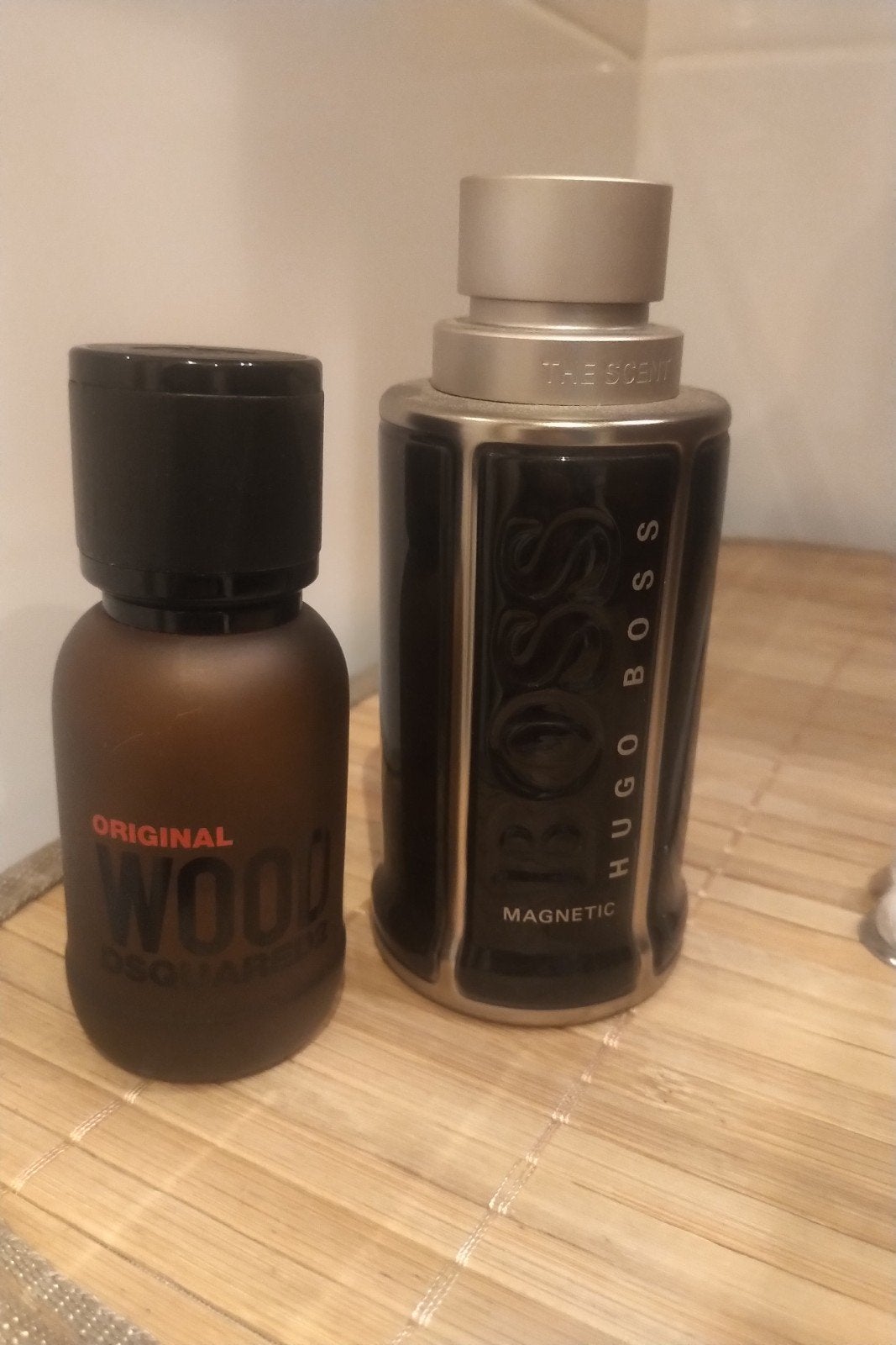 Hugo Boss en Dsquared2 eau de parfum, Ophalen, Zo goed als nieuw