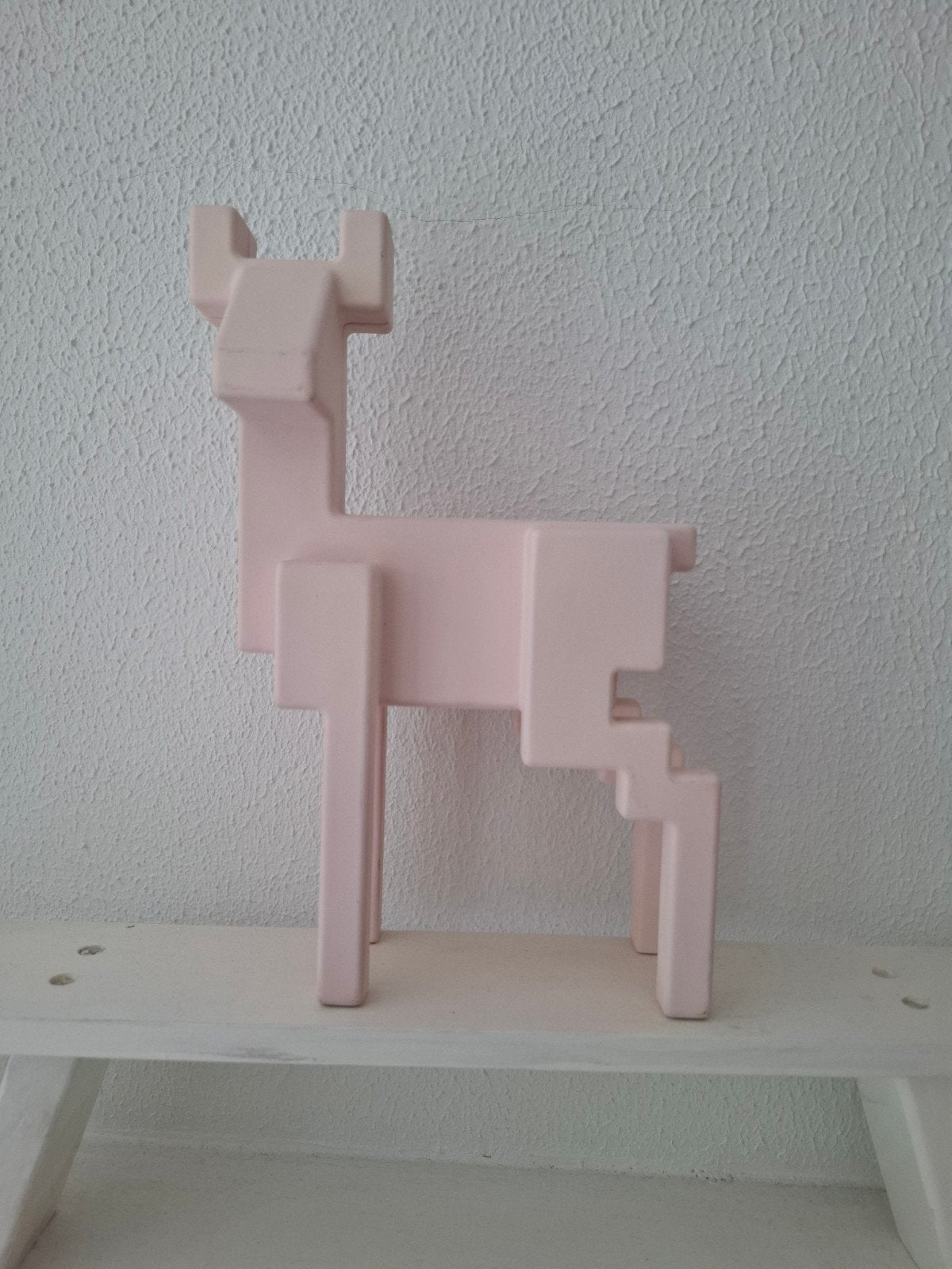 Bijna gratis Monica Mulder roze pixel hert ikea, Roze, Ophalen of Verzenden, Zo goed als nieuw, Metaal