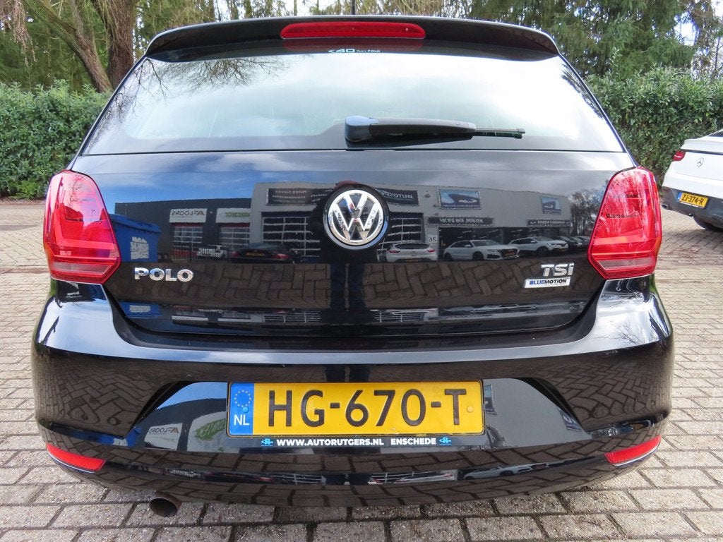 Volkswagen Polo 1.2 TSI Comfortline, Auto's, Volkswagen, Stof, Euro 6, 4 cilinders, Zwart