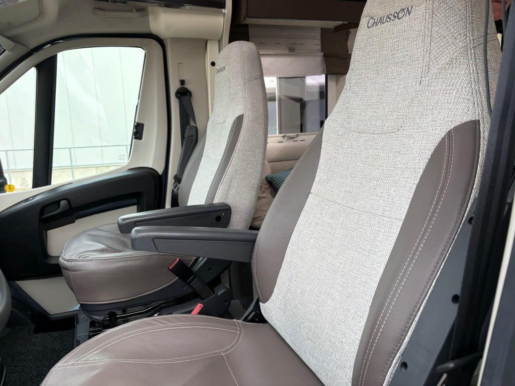 Chausson 727 GA Welcome 2019 150pk Autom Lengtebedden Aanbie, Caravans en Kamperen, Campers, Diesel, 6 tot 7 meter, Half-integraal