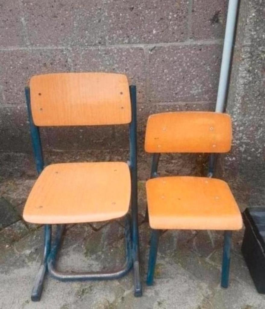 2 leuke kinderstoeltjes (schoolstoeltjes)!, Huis en Inrichting, Stoelen, Ophalen, Eén