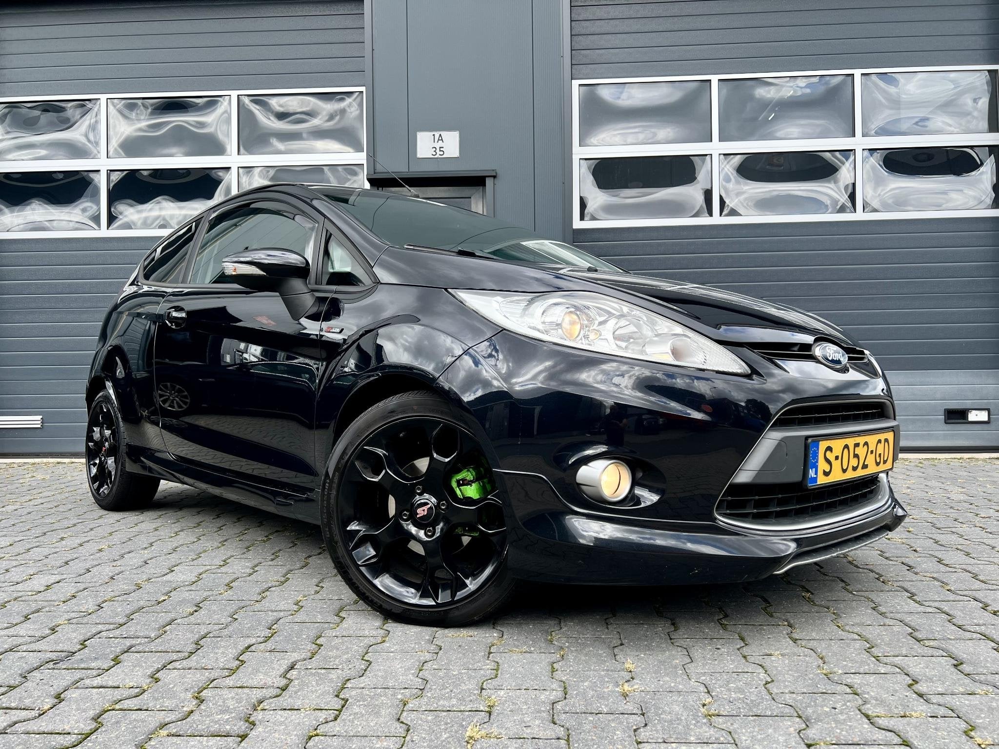Ford Fiesta 1.6 METAL *ST-LINE*CRUISE*LEER*135PK*BLACK ON BL, 1596 cc, Gebruikt, 31 €/maand, 4 cilinders