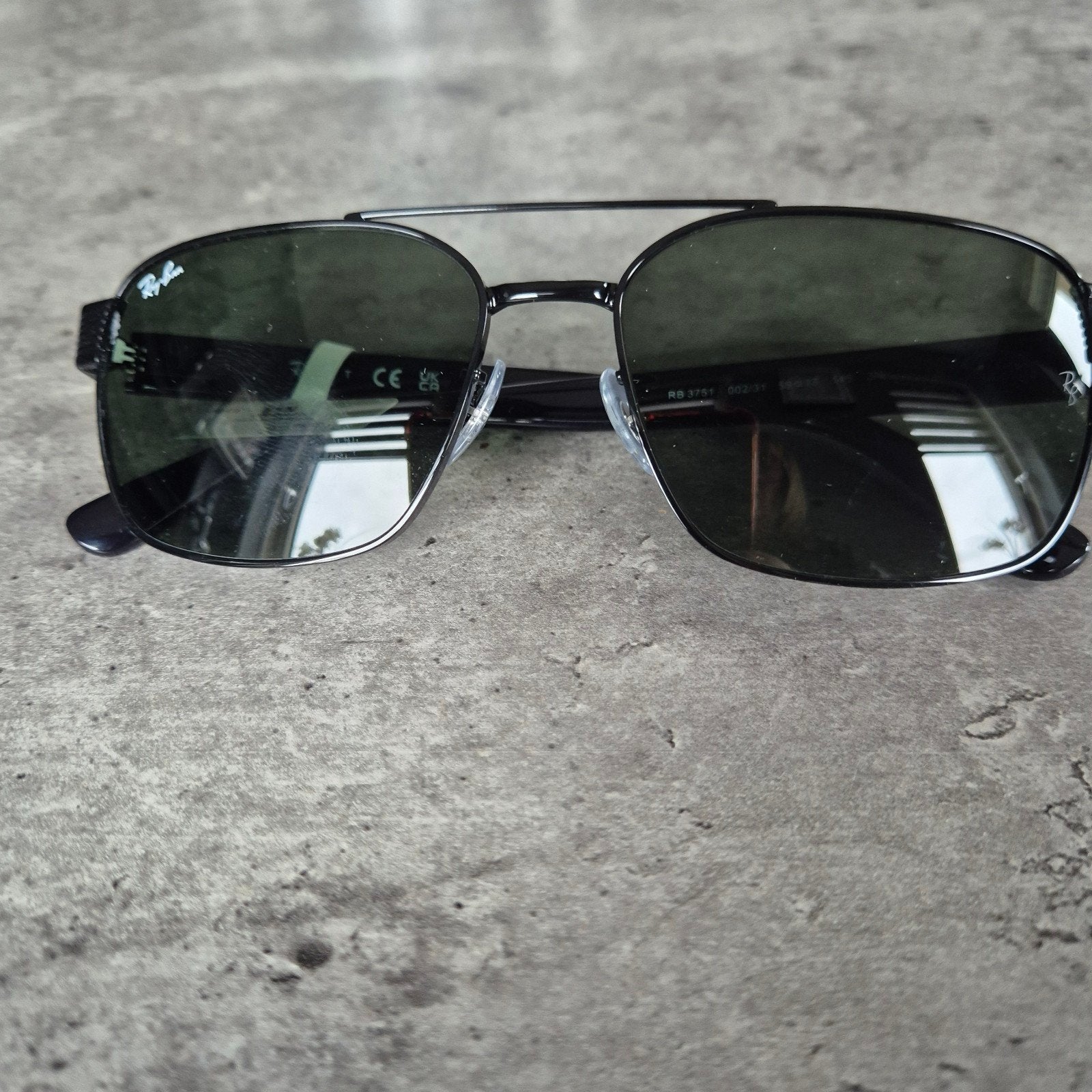 Rayban zonnebril, Sieraden, Tassen en Uiterlijk, Zonnebrillen en Brillen | Heren, Zonnebril, Zwart, Nieuw, Ophalen of Verzenden