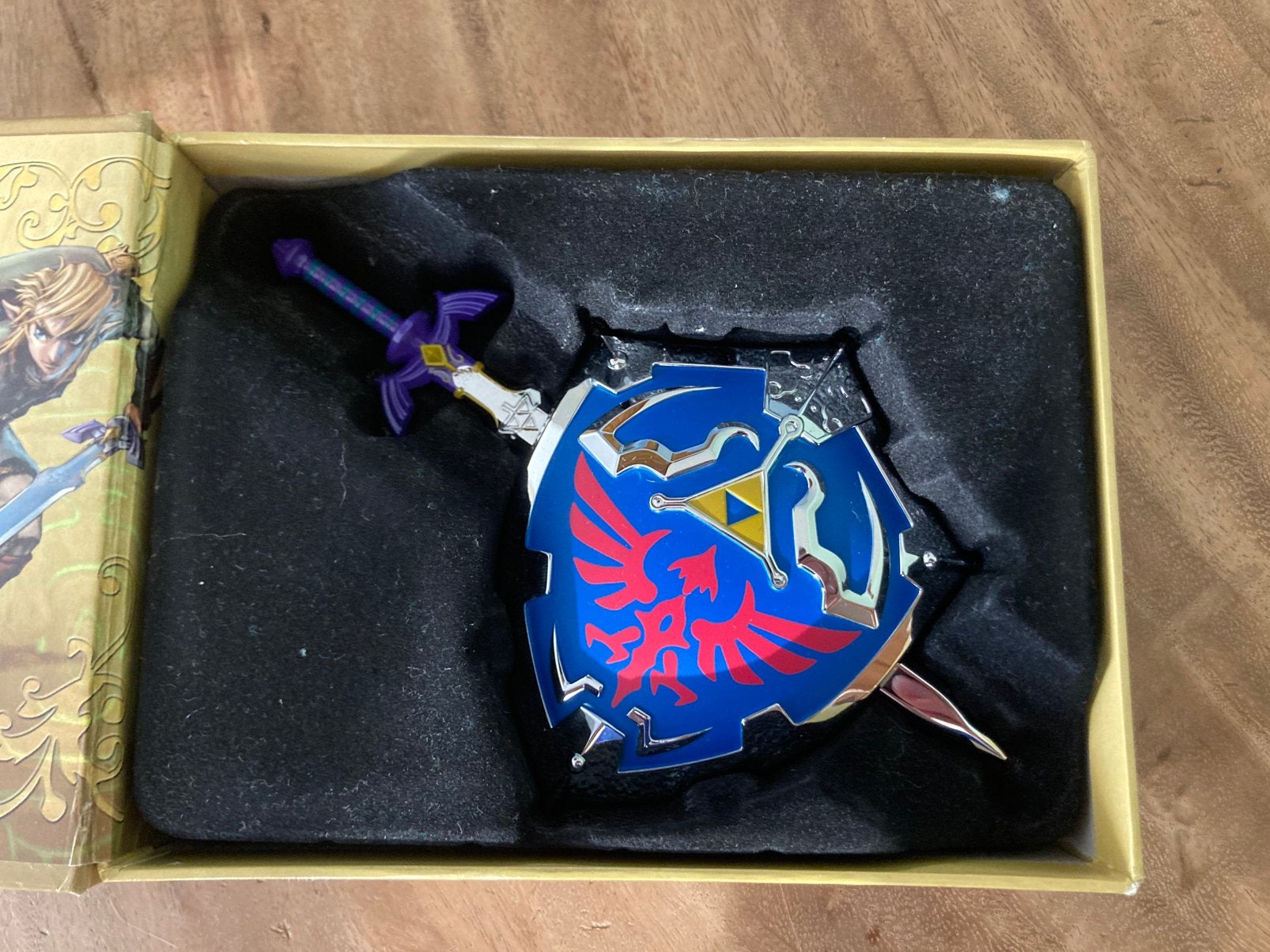 Zelda Master Sword and Shield, Ophalen of Verzenden, Zo goed als nieuw