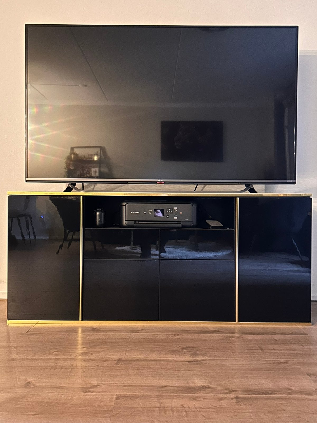 Mooie televisie meubel hoogglans zwart met goud en LED, Ophalen, 100 tot 150 cm, Zo goed als nieuw, Minder dan 100 cm