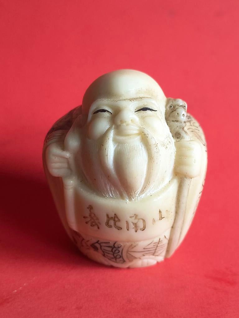 Netsuke priester met draak en tekstbord, Verzamelen, Ophalen of Verzenden