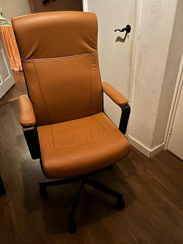 Bureastoel MILLBERGET Ikea, Ophalen, Zo goed als nieuw, Bruin, Bureaustoel