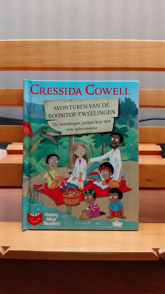 Avonturen van de Boomtop-Tweelingen, Boeken, Ophalen of Verzenden, Zo goed als nieuw, Cressida Cowell, Fictie algemeen