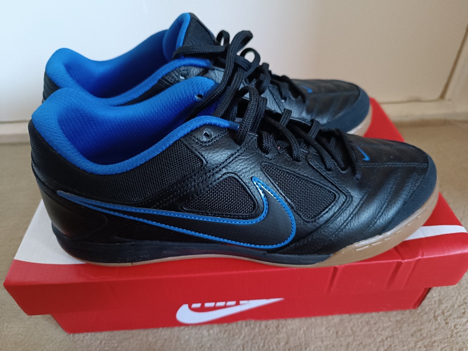 Nike Schoenen - Zwart/Blauw, Maat 44, Zwart, Nike, Nieuw, Ophalen of Verzenden