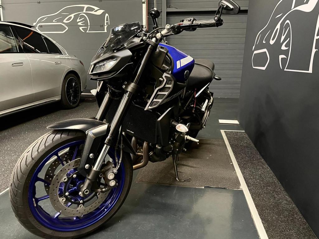 Yamaha Tour MT-09 ABS QUICKSHIFT AKROPOVIC, Motoren, Bedrijf, Meer dan 35 kW, Toermotor, 847 cc