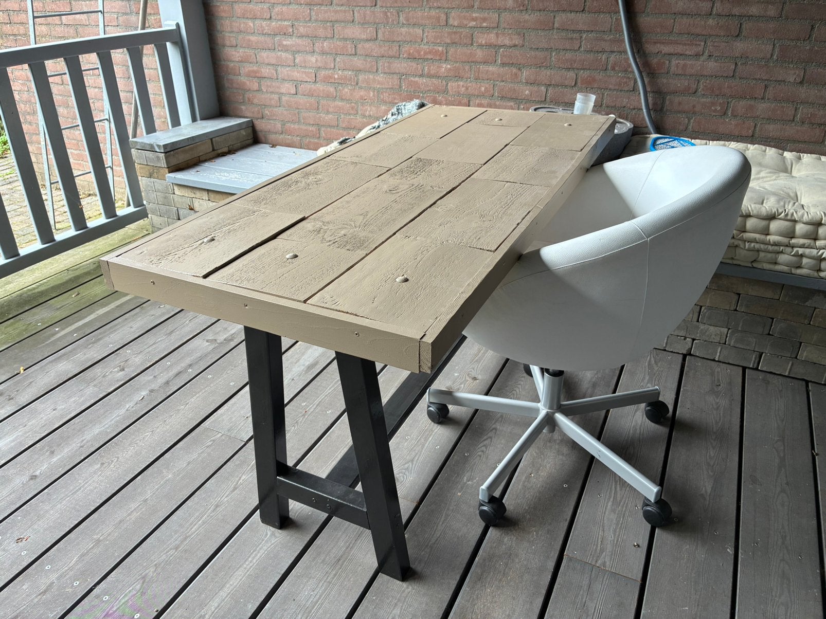bureau met steiger houten blad + ikea bureaustoel, Gebruikt, Hout, Bruin, Ophalen of Verzenden