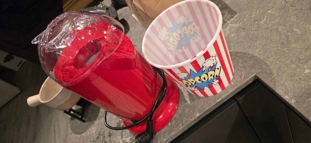 Popcorn machine en emmer, Huis en Inrichting, Keuken | Keukenbenodigdheden, Ophalen of Verzenden