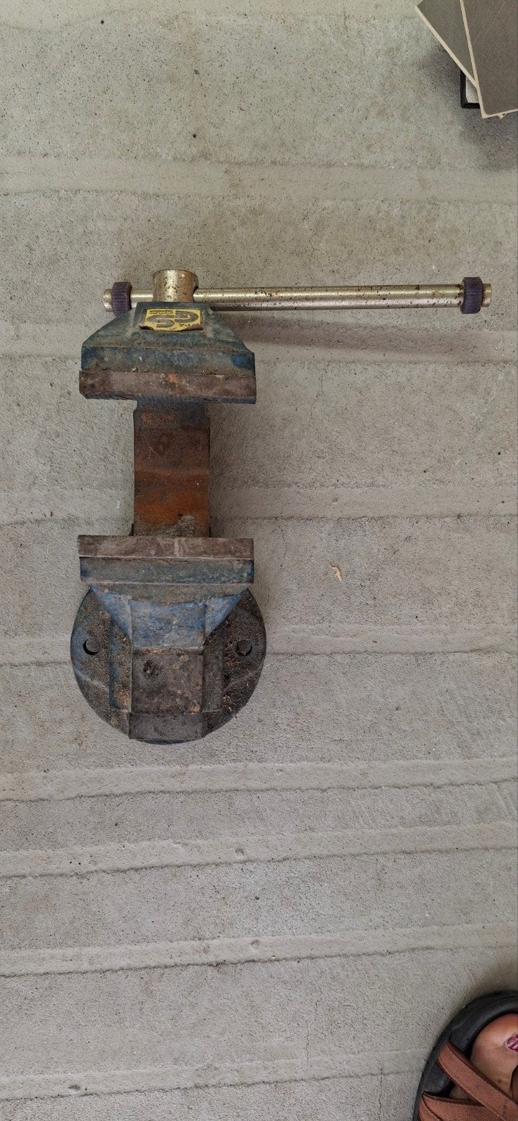 Bankschroef met uitschuifmogelijkheid tot 9 cm, Ophalen of Verzenden