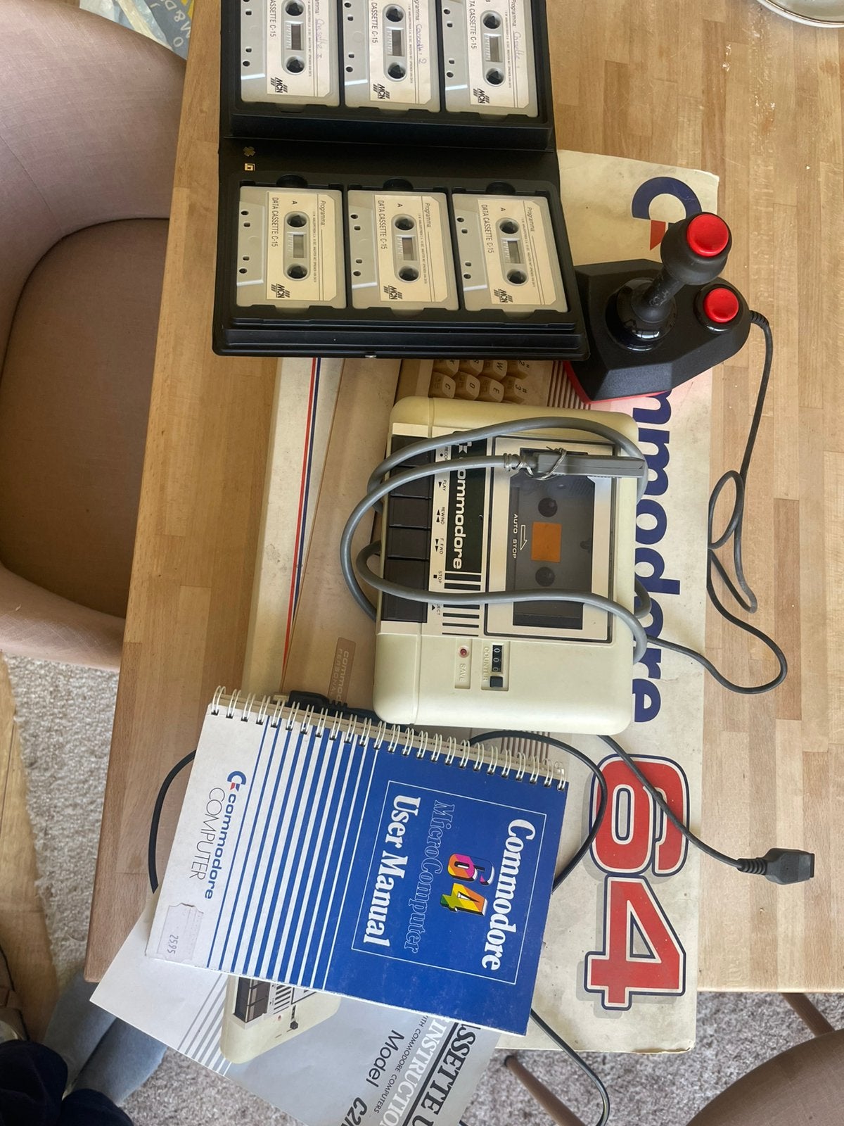 Vintage Commodore 64 set – originele doos + toebehoren, 1 speler, Ophalen of Verzenden, Zo goed als nieuw, Vanaf 3 jaar