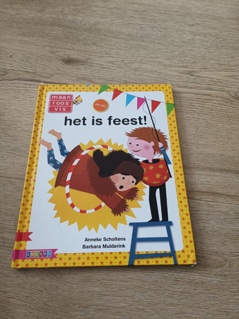Het is feest! AVI M3 - Maan Roos Vis, Boeken, Ophalen of Verzenden, Gelezen, Anneke Scholtens, Barbara Mulderink, Fictie algemeen