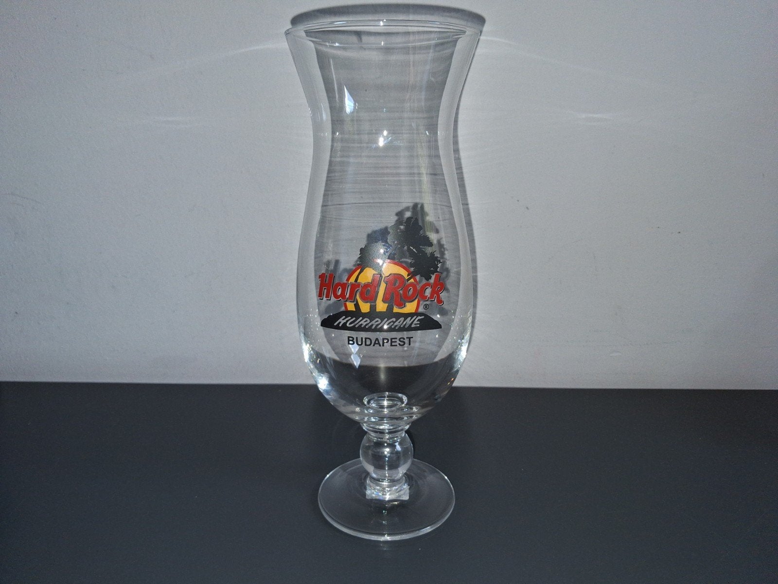 hardrock cafe glas bierglas Budapest hurricane, Ophalen of Verzenden, Zo goed als nieuw, Glas of Glazen, Overige merken