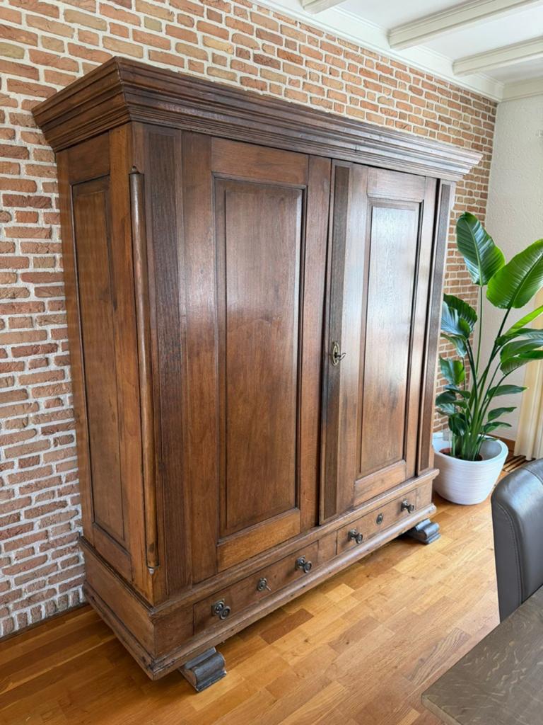 Antieke eikenhouten kast, Huis en Inrichting, Kasten | Dressoirs, Ophalen