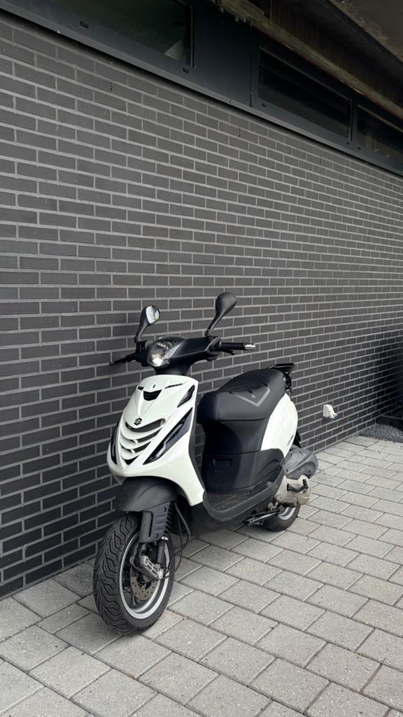 Piaggio zip sp 180cc watergekoeld, Ophalen, Zo goed als nieuw, Tweetakt, Zip