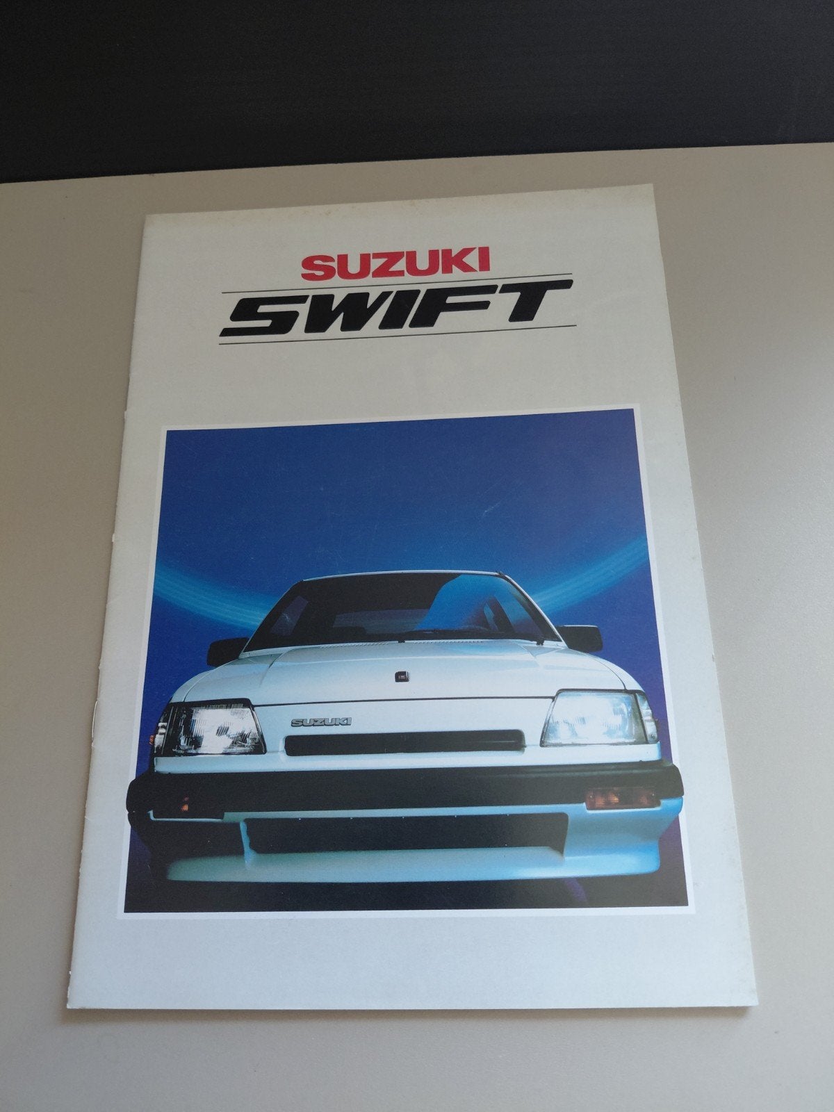 Suzuki Swift Brochure - Origineel uit de jaren '80, Ophalen of Verzenden, Gelezen, Overige merken, Suzuki Motor Corporation