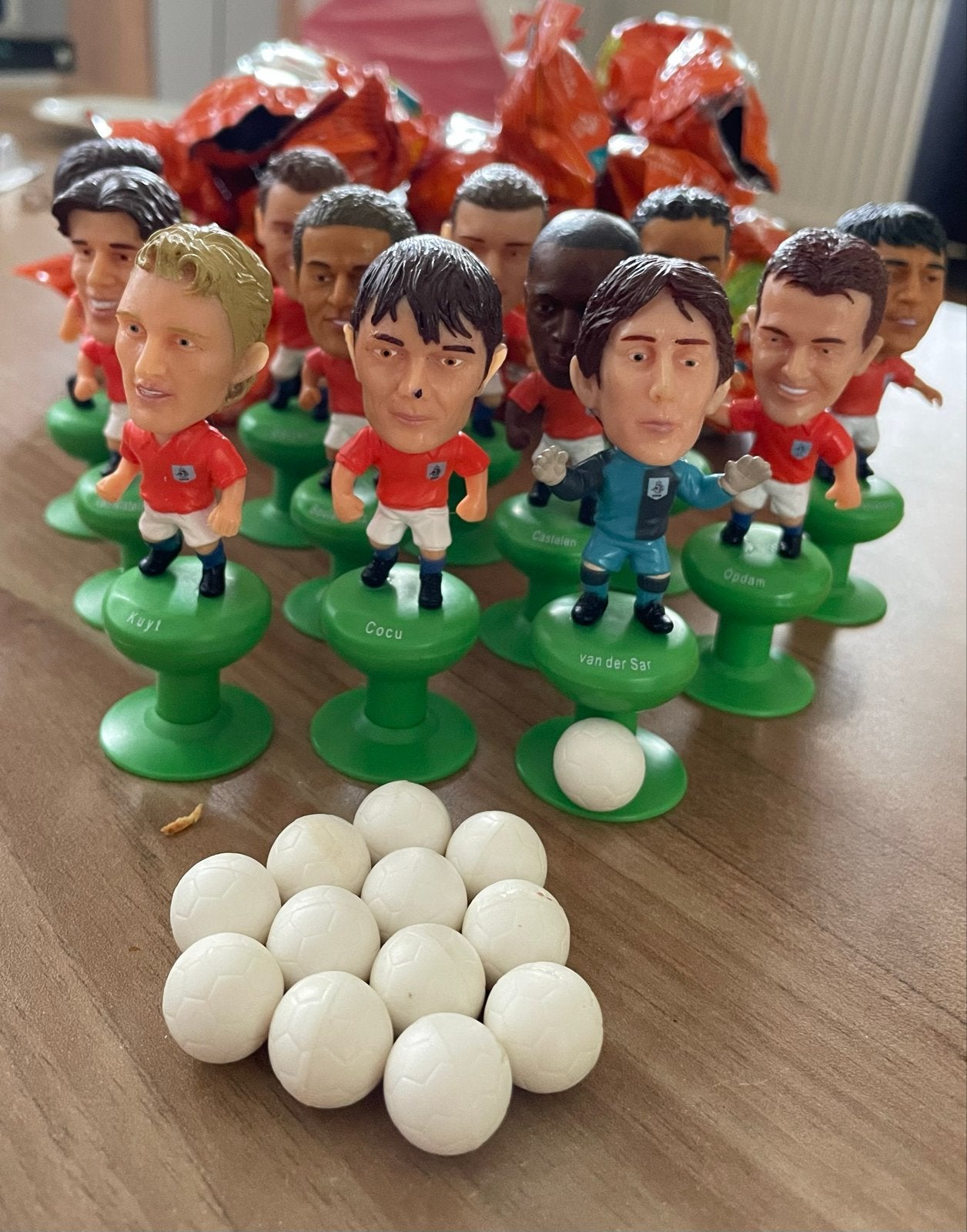 Super De Boer Oranje voetbalpoppetjes met bal (31 st), Ophalen of Verzenden, Zo goed als nieuw